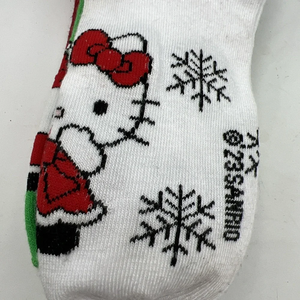 Hello Kitty 5 Pack Capris Socks 2023‎ Christmas Gift Set Holiday Sanrio Stocking